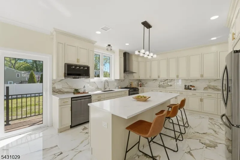 1690 Hamburg Tpke Wayne, NJ 07470