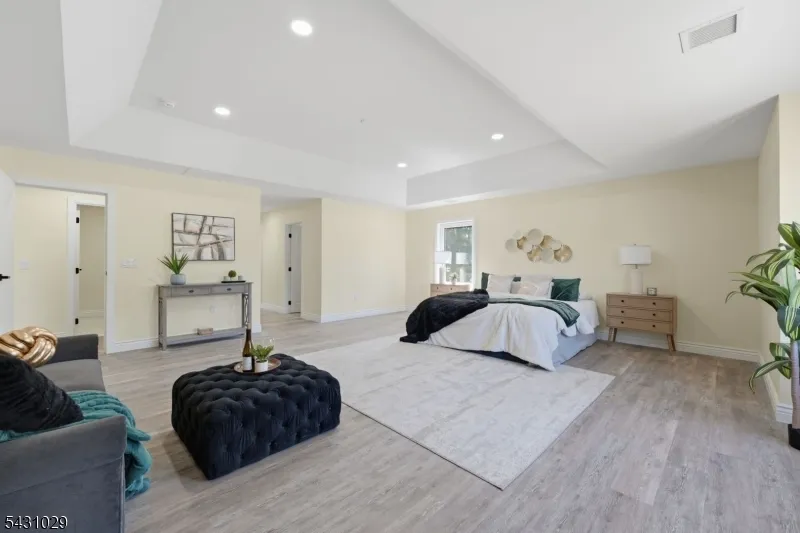 1690 Hamburg Tpke Wayne, NJ 07470