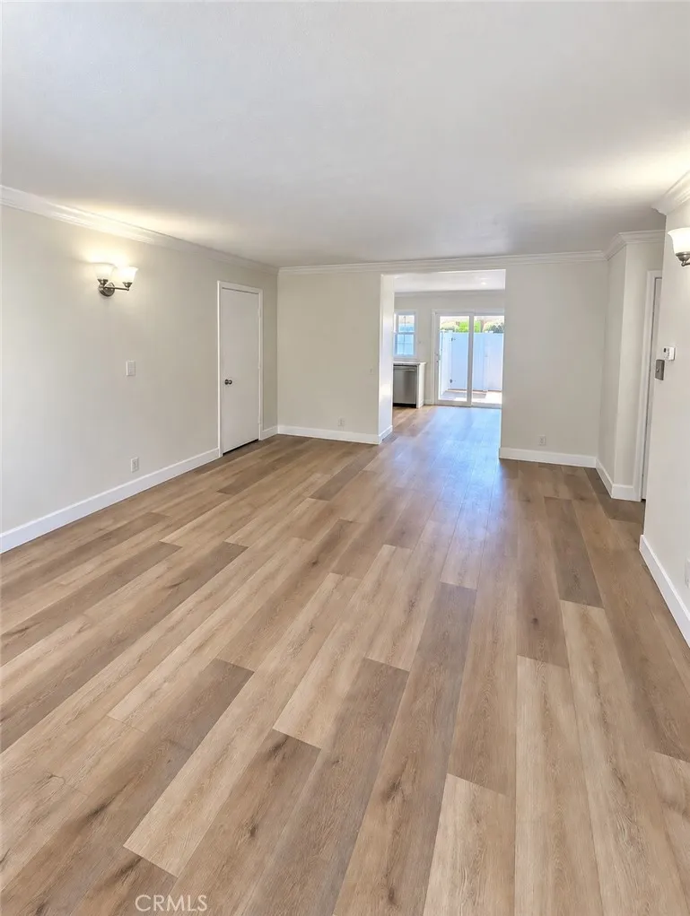 46 Eagle Point #25 Irvine, CA 92604