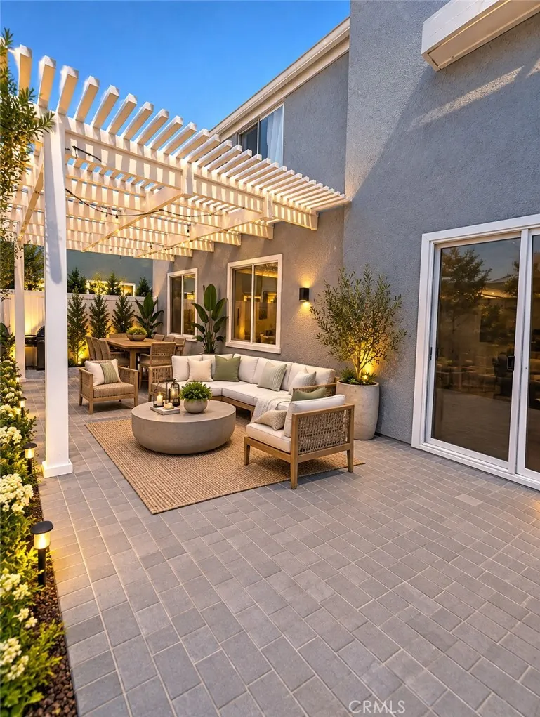 46 Eagle Point #25 Irvine, CA 92604