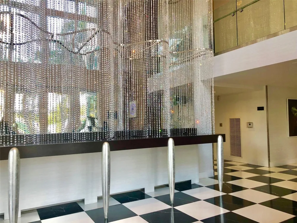 1800 Bayshore Dr #2708 Miami, FL 33132