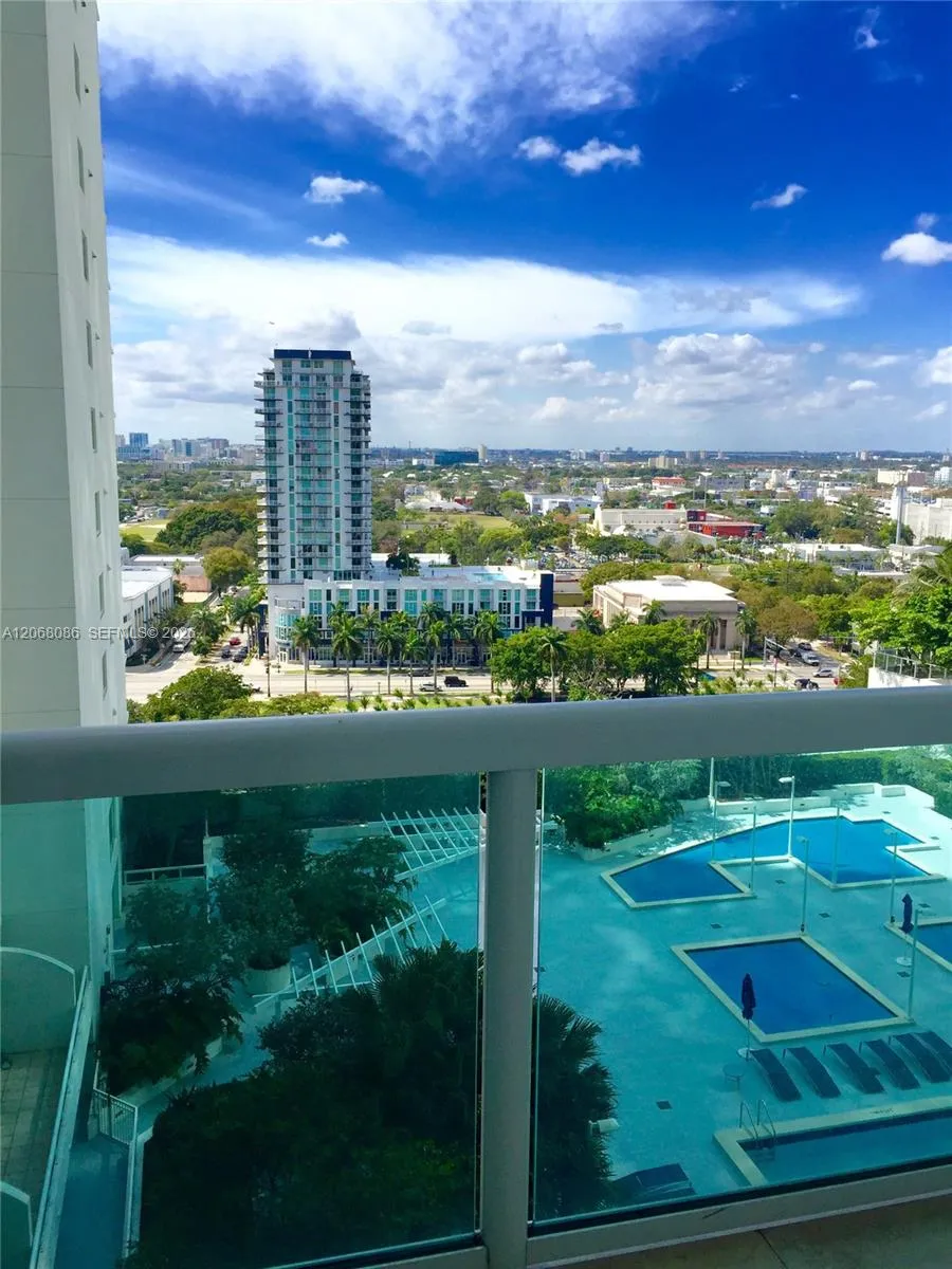 1800 Bayshore Dr #2708 Miami, FL 33132