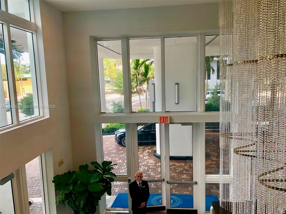 1800 Bayshore Dr #2708 Miami, FL 33132