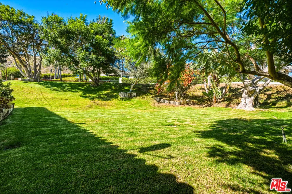 3400 Coast View Drive Malibu, CA 90265