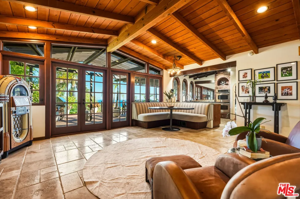 3400 Coast View Drive Malibu, CA 90265