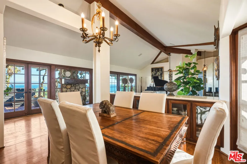 3400 Coast View Drive Malibu, CA 90265