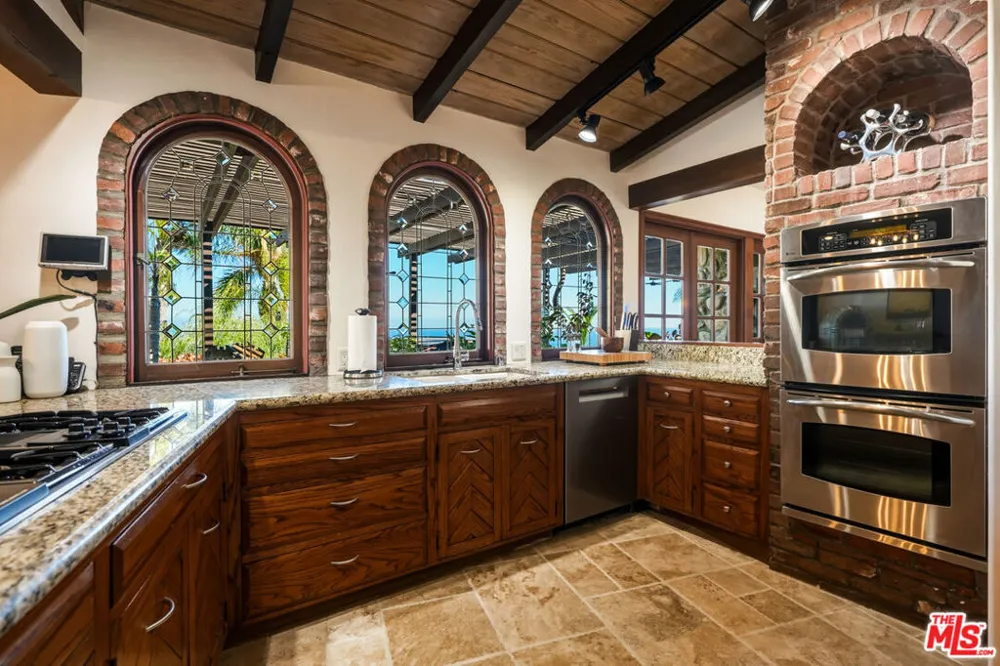 3400 Coast View Drive Malibu, CA 90265