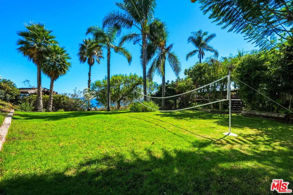 3400 Coast View Drive Malibu, CA 90265