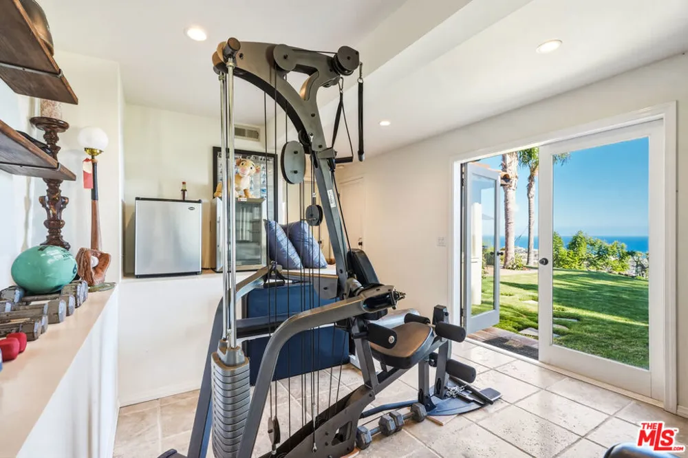 3400 Coast View Drive Malibu, CA 90265