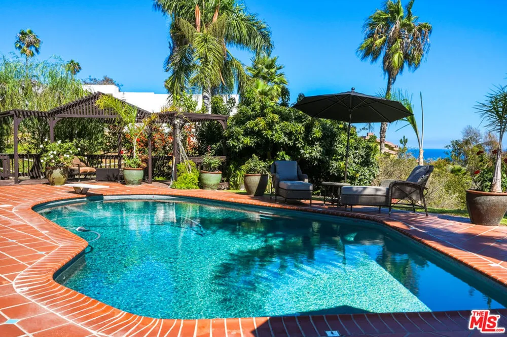 3400 Coast View Drive Malibu, CA 90265