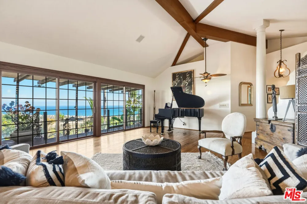 3400 Coast View Drive Malibu, CA 90265