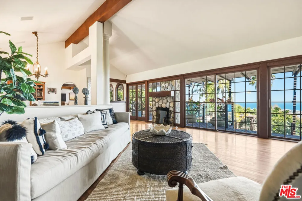 3400 Coast View Drive Malibu, CA 90265