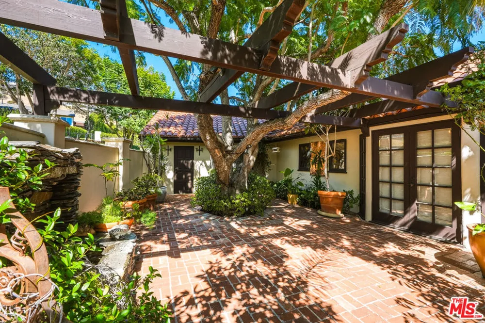 3400 Coast View Drive Malibu, CA 90265