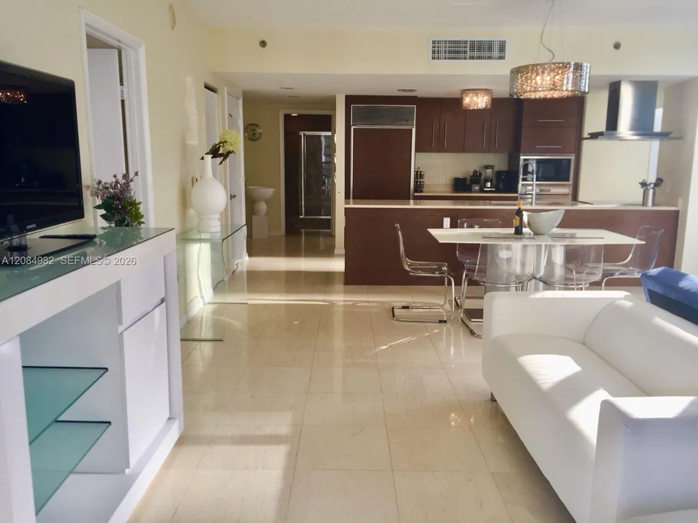 495 Brickell Ave #3410 Miami, FL 33131