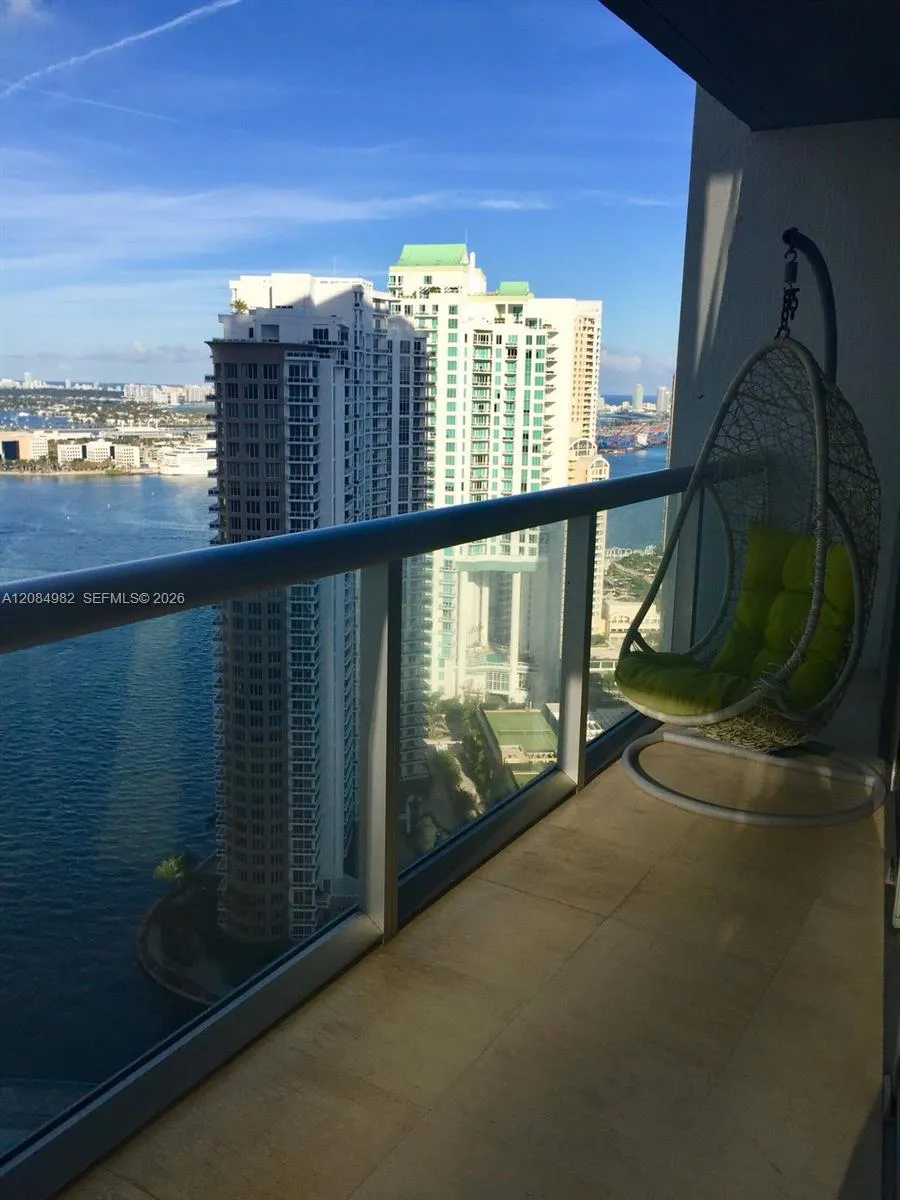 495 Brickell Ave #3410 Miami, FL 33131