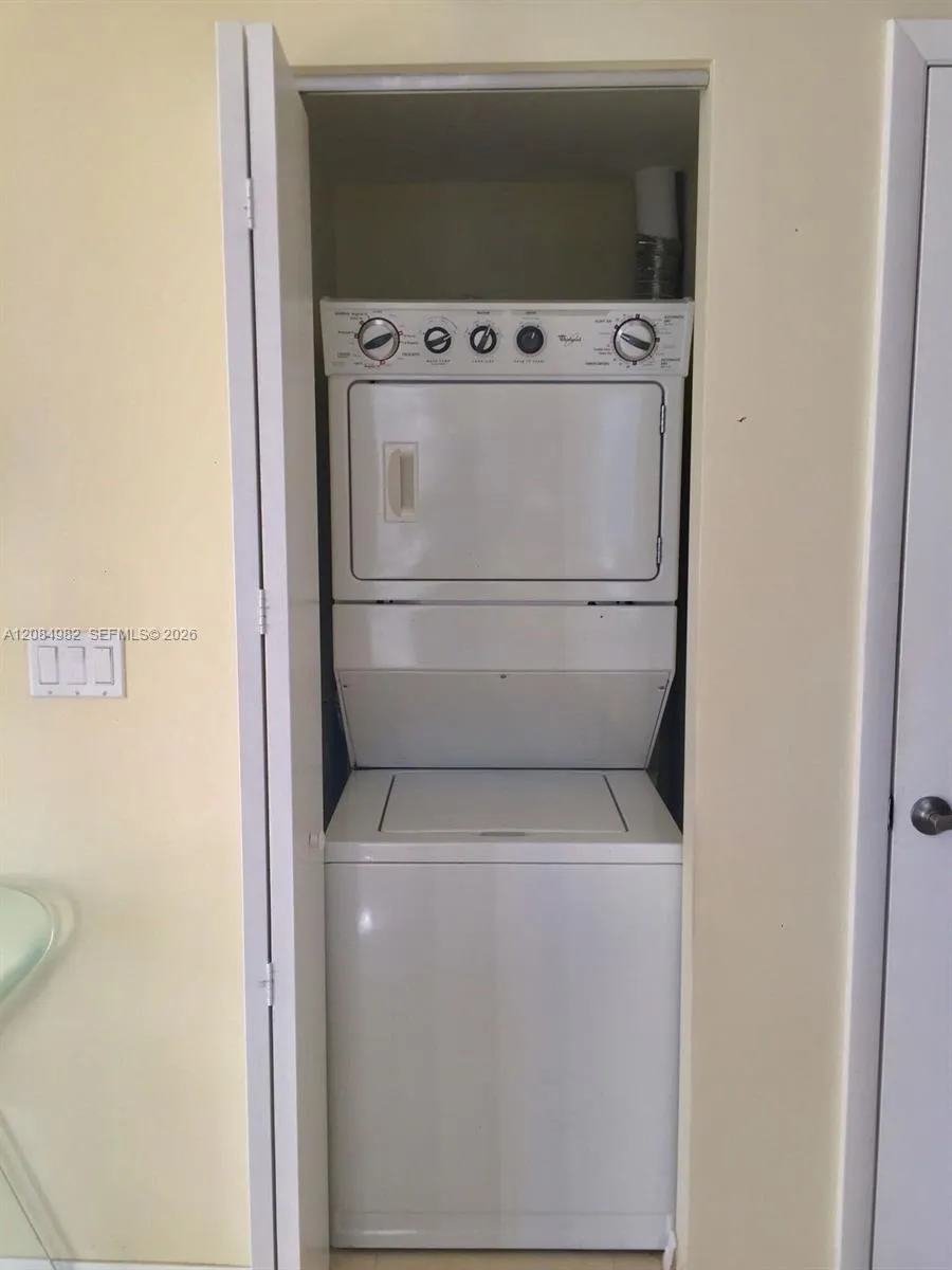495 Brickell Ave #3410 Miami, FL 33131