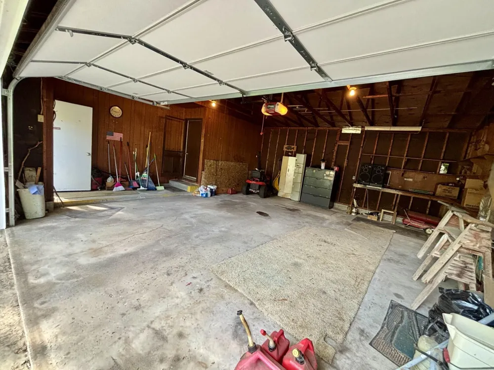 2989 Memorial Drive Park Township, MI 49424