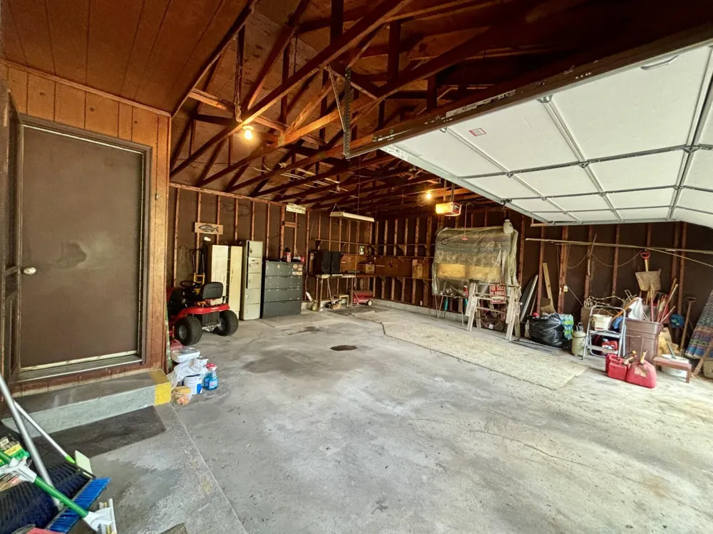 2989 Memorial Drive Park Township, MI 49424