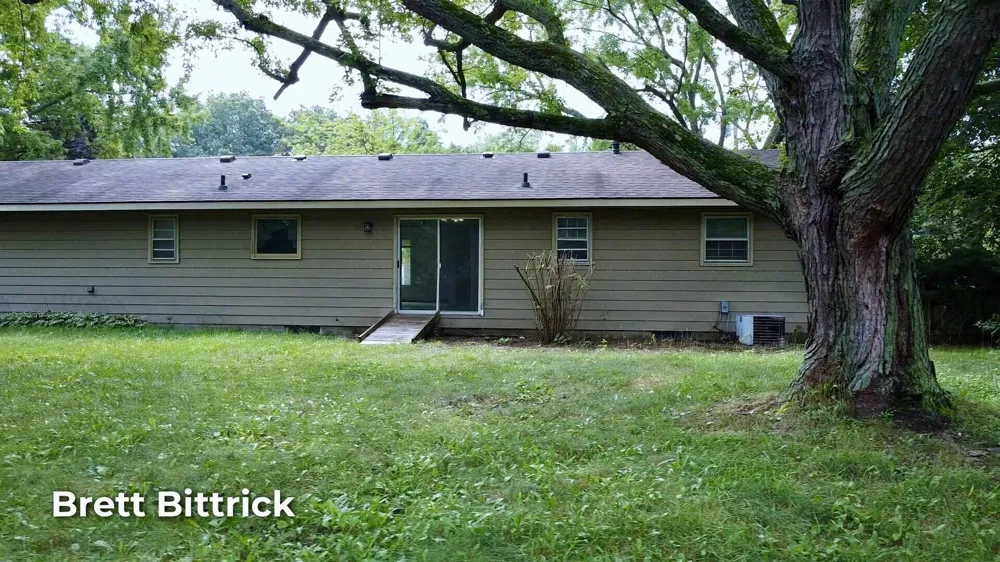 2989 Memorial Drive Park Township, MI 49424