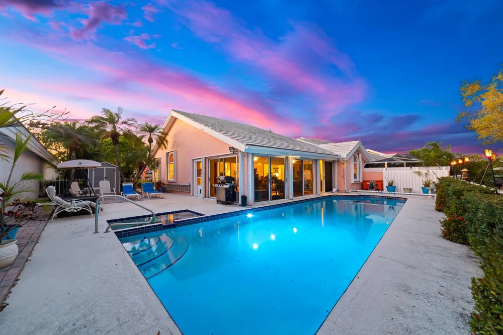2370 Saratoga Bay Drive West Palm Beach, FL 33409
