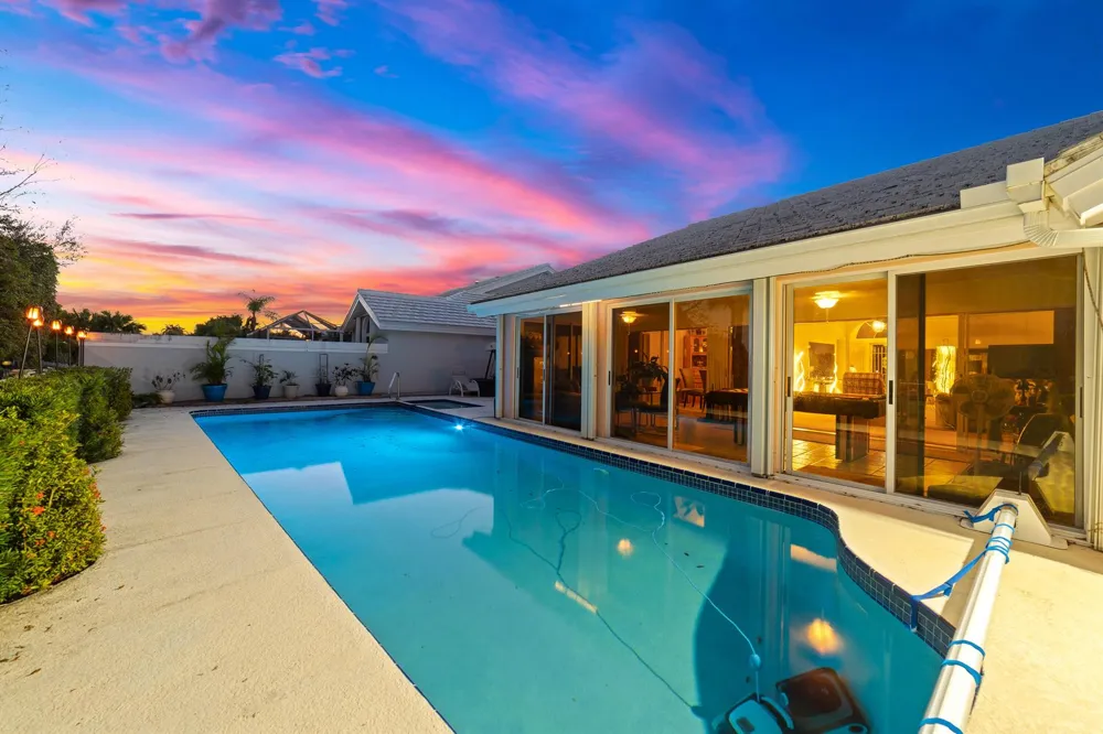 2370 Saratoga Bay Drive West Palm Beach, FL 33409