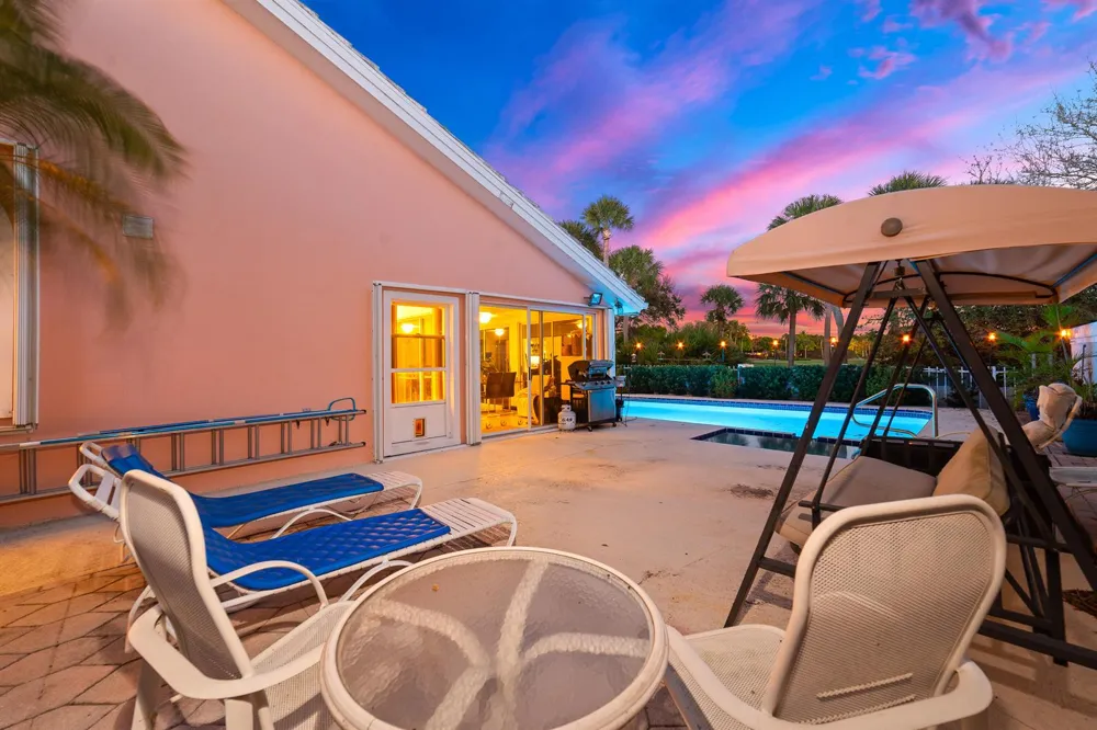 2370 Saratoga Bay Drive West Palm Beach, FL 33409