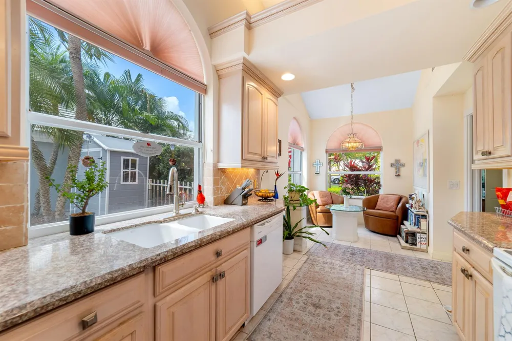 2370 Saratoga Bay Drive West Palm Beach, FL 33409