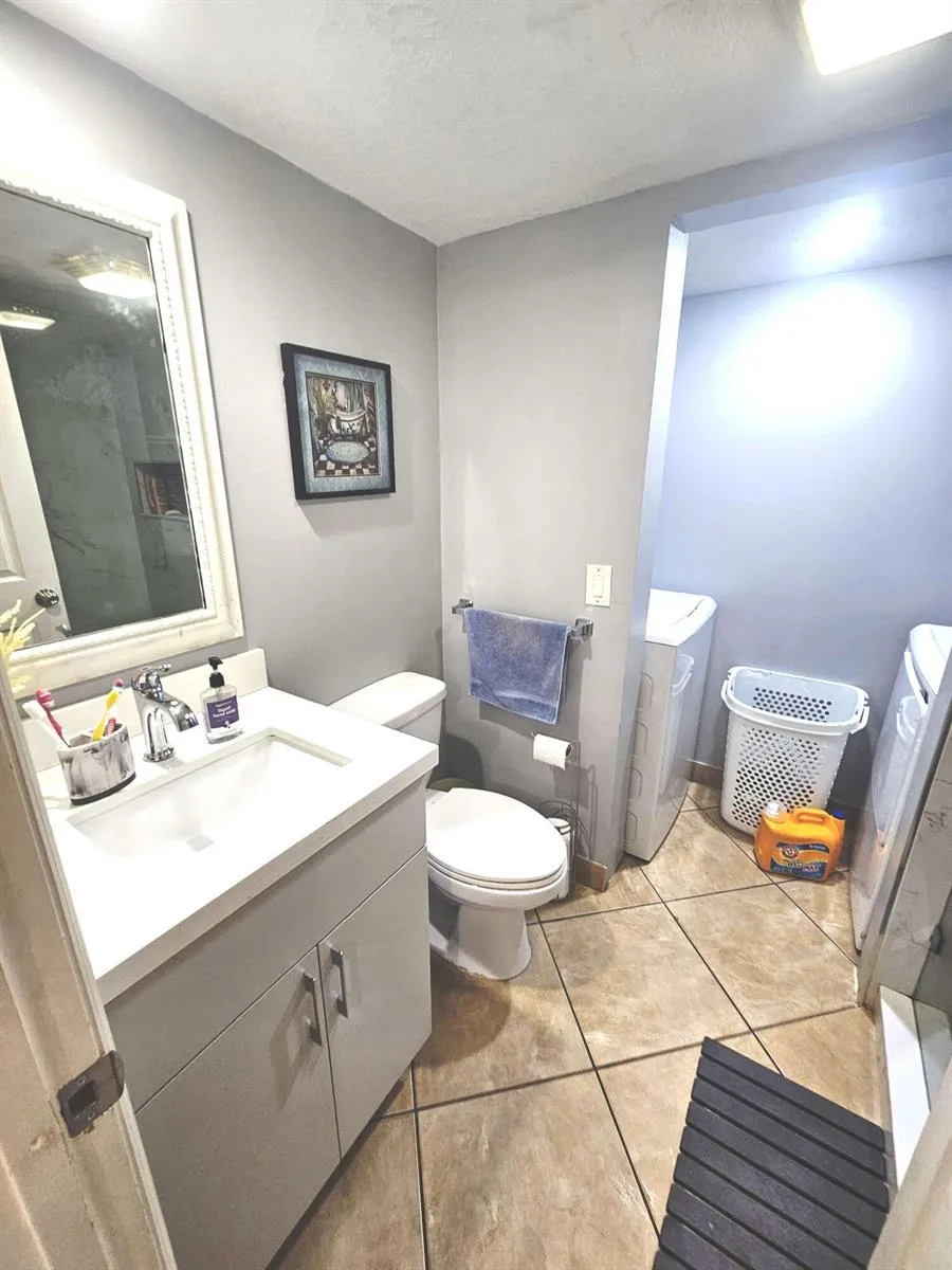 1540 FOREST LAKES CIRCLE #D West Palm Beach, FL 33406