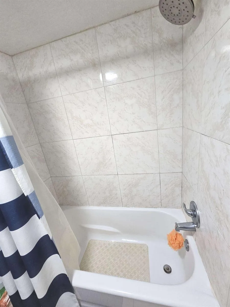 1540 FOREST LAKES CIRCLE #D West Palm Beach, FL 33406