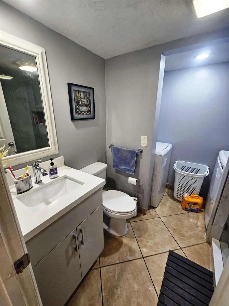 1540 FOREST LAKES CIRCLE #D West Palm Beach, FL 33406