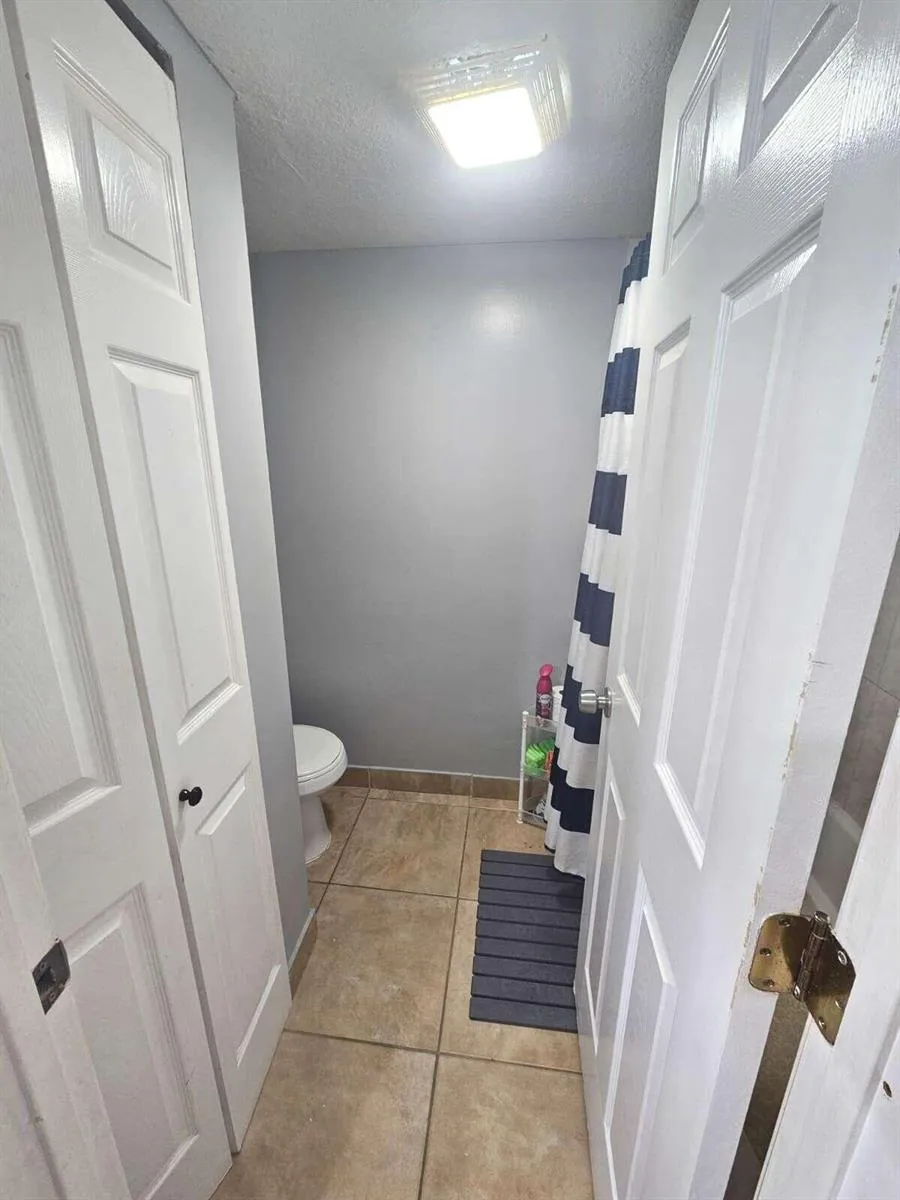 1540 FOREST LAKES CIRCLE #D West Palm Beach, FL 33406