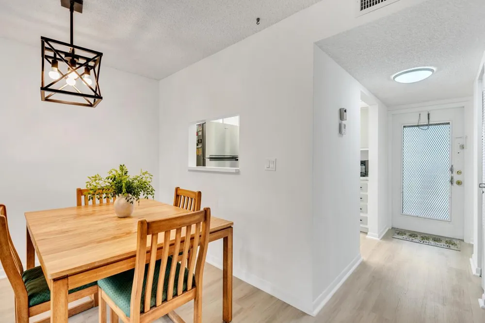 6800 Royal Palm Boulevard #Unit 207F Margate, FL 33063