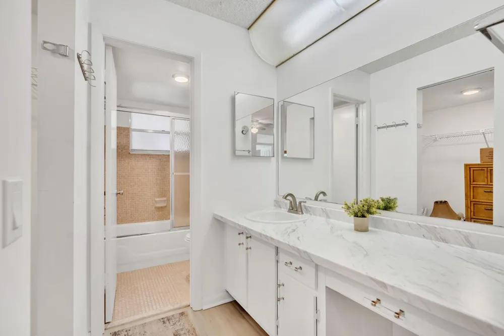 6800 Royal Palm Boulevard #Unit 207F Margate, FL 33063
