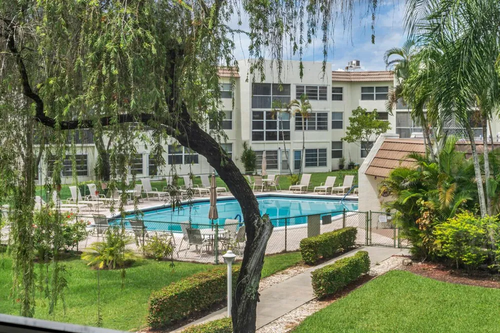 6800 Royal Palm Boulevard #Unit 207F Margate, FL 33063