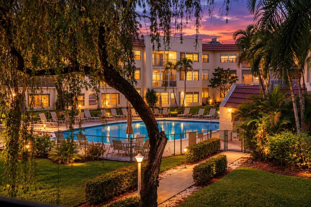 6800 Royal Palm Boulevard #Unit 207F Margate, FL 33063