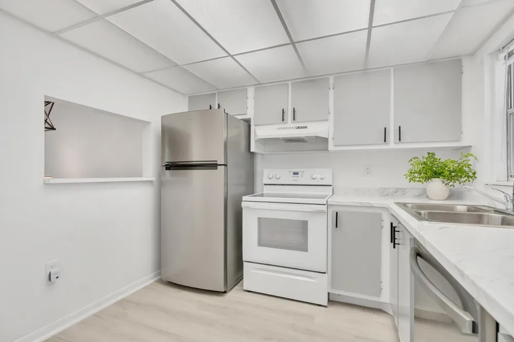 6800 Royal Palm Boulevard #Unit 207F Margate, FL 33063
