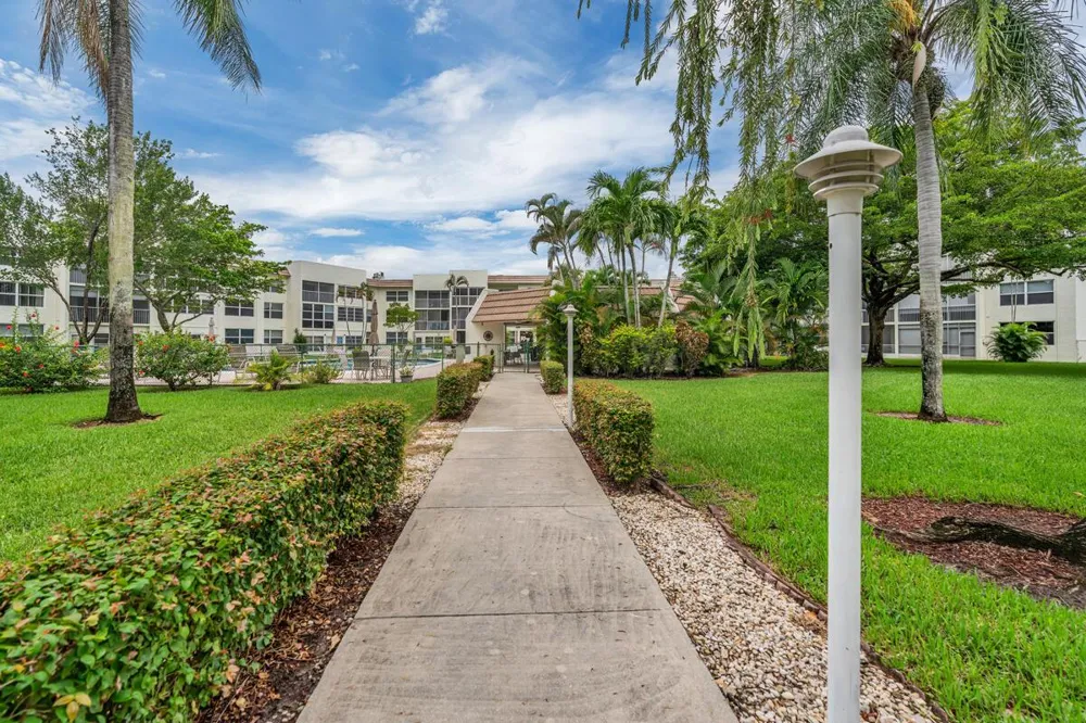 6800 Royal Palm Boulevard #Unit 207F Margate, FL 33063