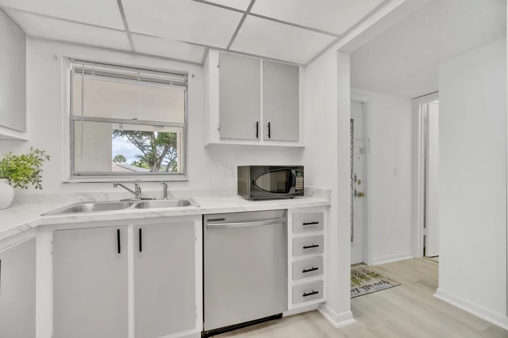 6800 Royal Palm Boulevard #Unit 207F Margate, FL 33063