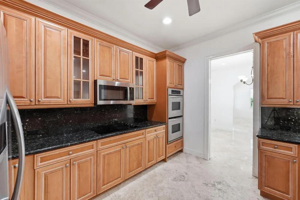 400 NE 8th Avenue Fort Lauderdale, FL 33301