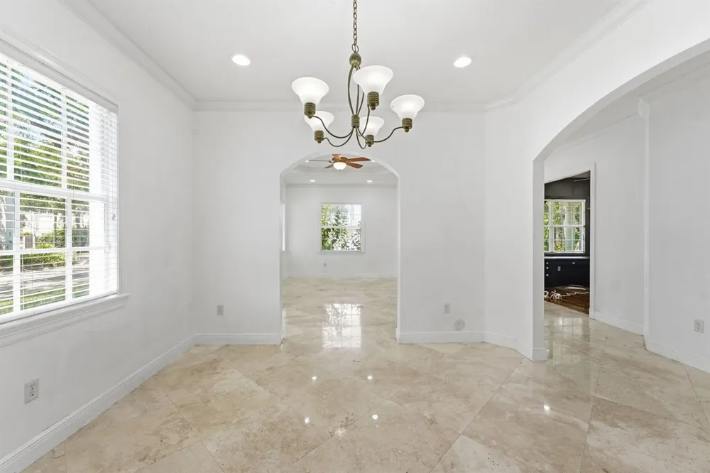 400 NE 8th Avenue Fort Lauderdale, FL 33301