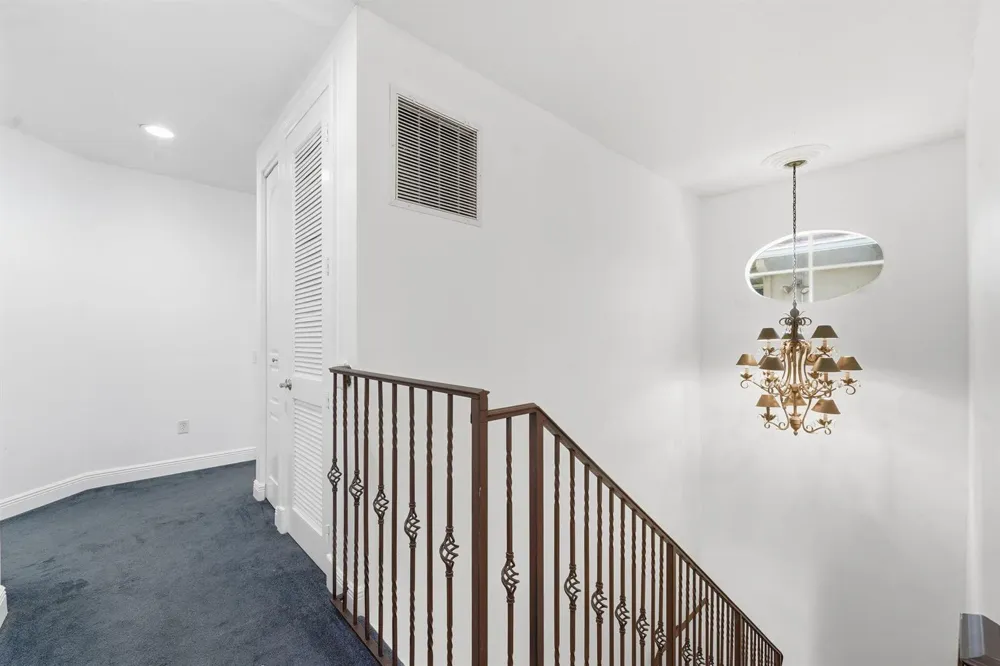 400 NE 8th Avenue Fort Lauderdale, FL 33301