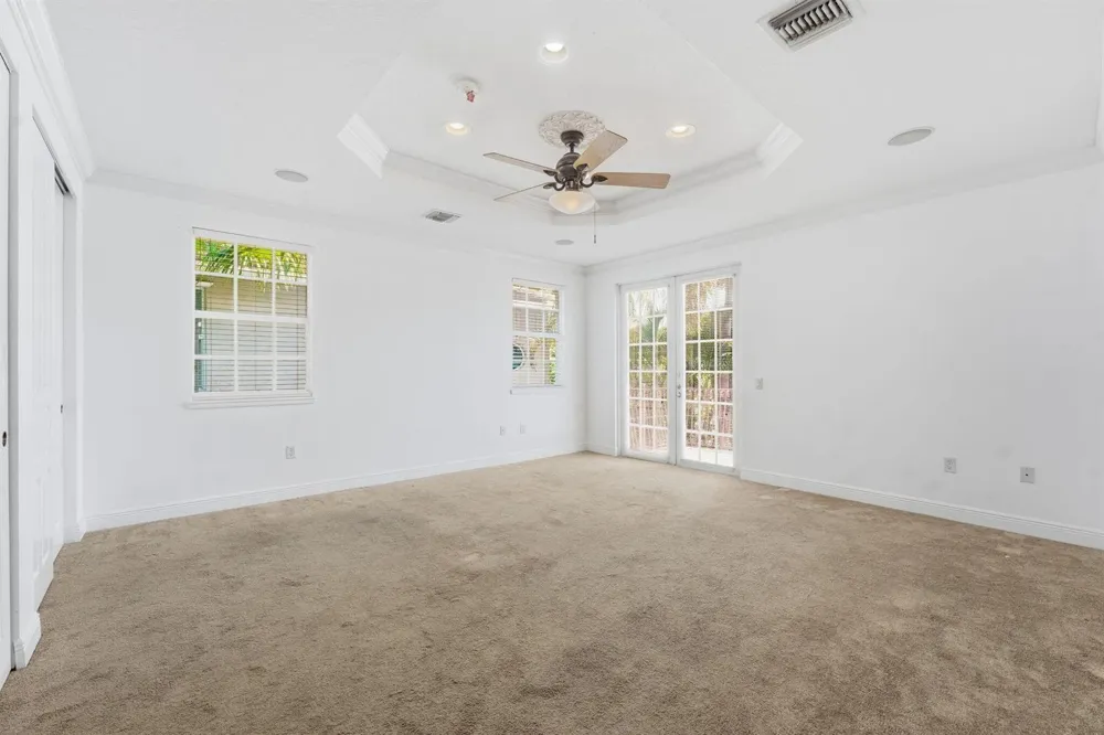 400 NE 8th Avenue Fort Lauderdale, FL 33301