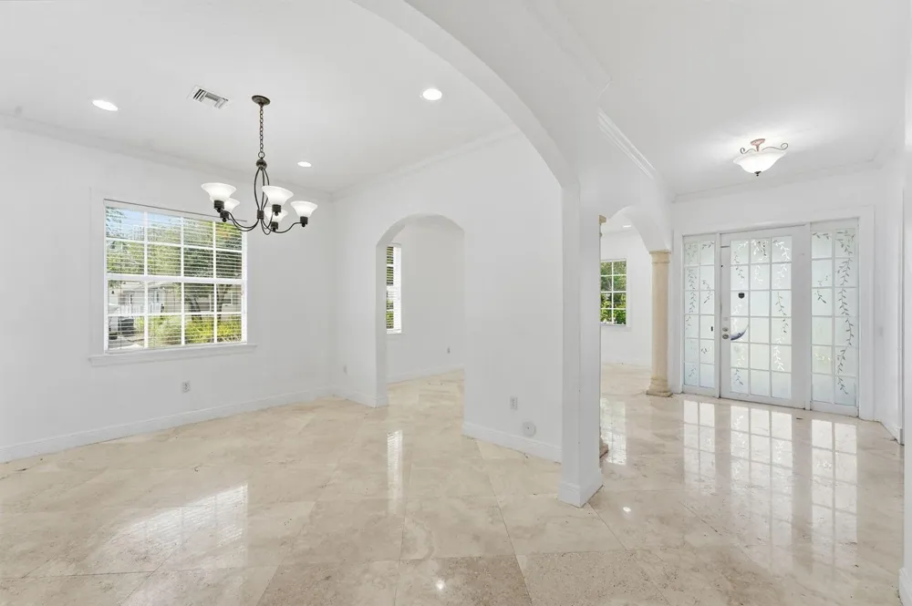 400 NE 8th Avenue Fort Lauderdale, FL 33301