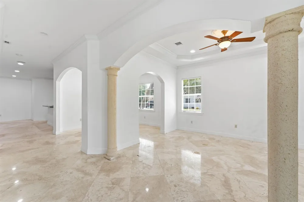 400 NE 8th Avenue Fort Lauderdale, FL 33301