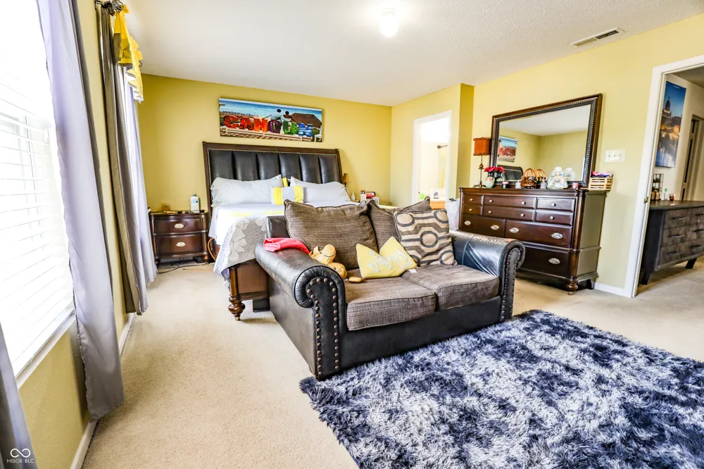 11505 Presidio Drive Indianapolis, IN 46235