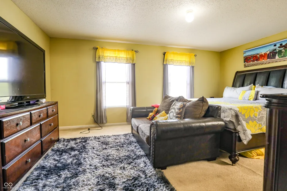 11505 Presidio Drive Indianapolis, IN 46235