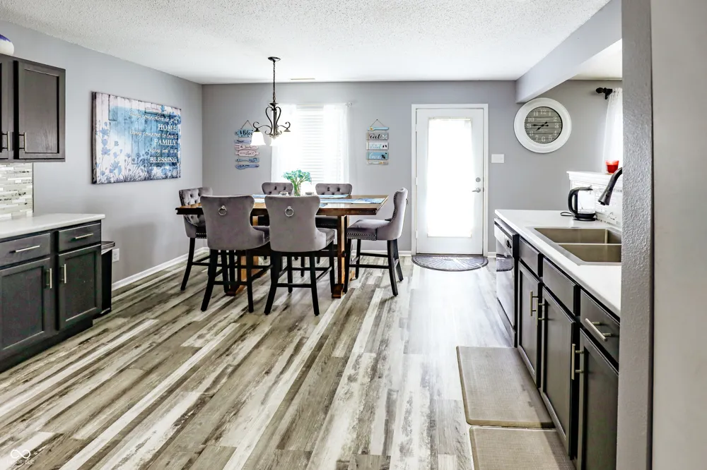 11505 Presidio Drive Indianapolis, IN 46235