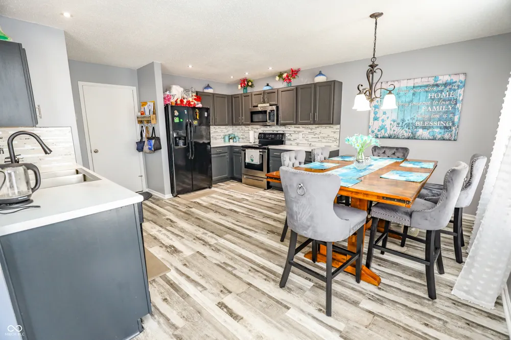 11505 Presidio Drive Indianapolis, IN 46235