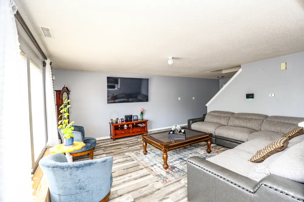 11505 Presidio Drive Indianapolis, IN 46235