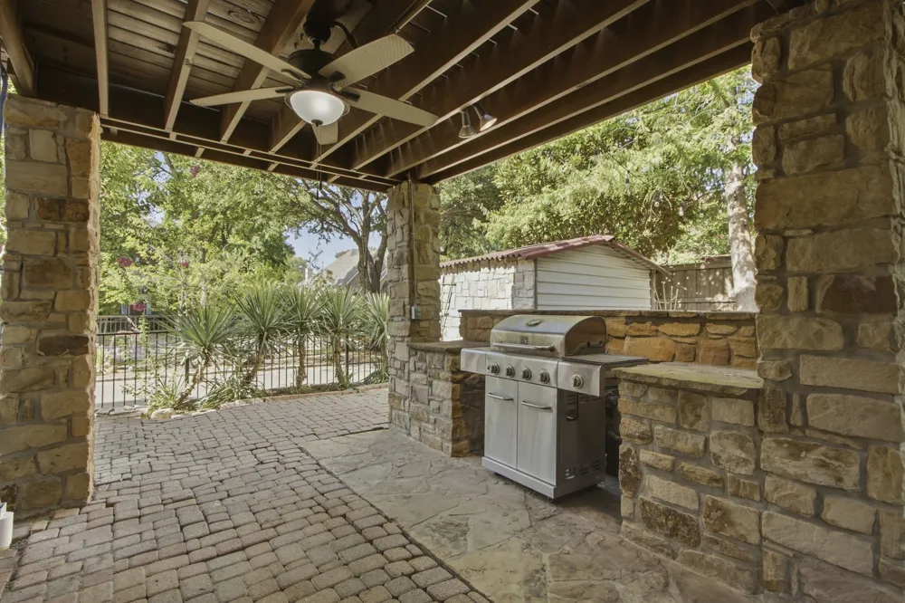 210 Chinaberry Way Coppell, TX 75019